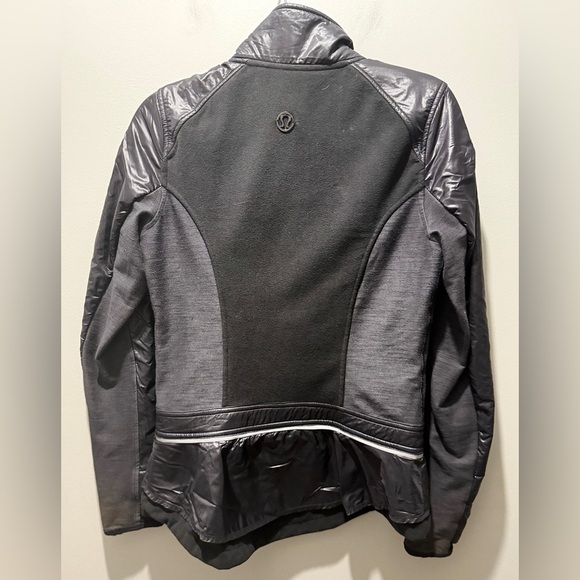 Rare Lululemon Pedal Power Jacket - Black 🔥Hot Pick🔥 - Picture 6 of 15